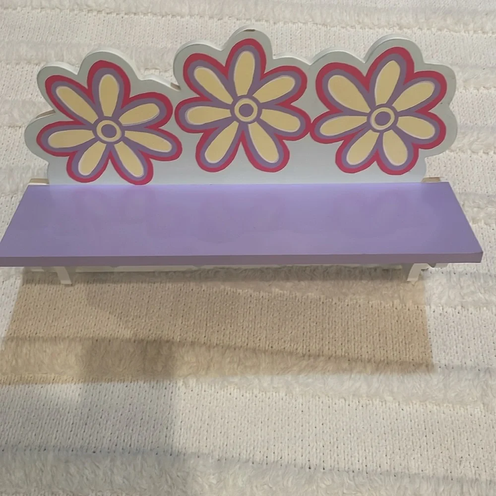 Y2K wooden shelf pegs flowers girls pink white purple